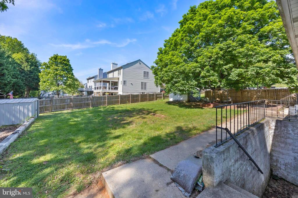 9425 GUILFORD ROAD