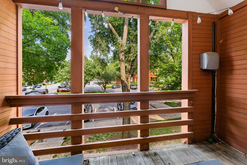 4924 COLUMBIA ROAD Unit: 5