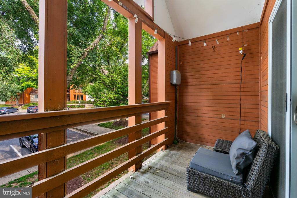 4924 COLUMBIA ROAD Unit: 5