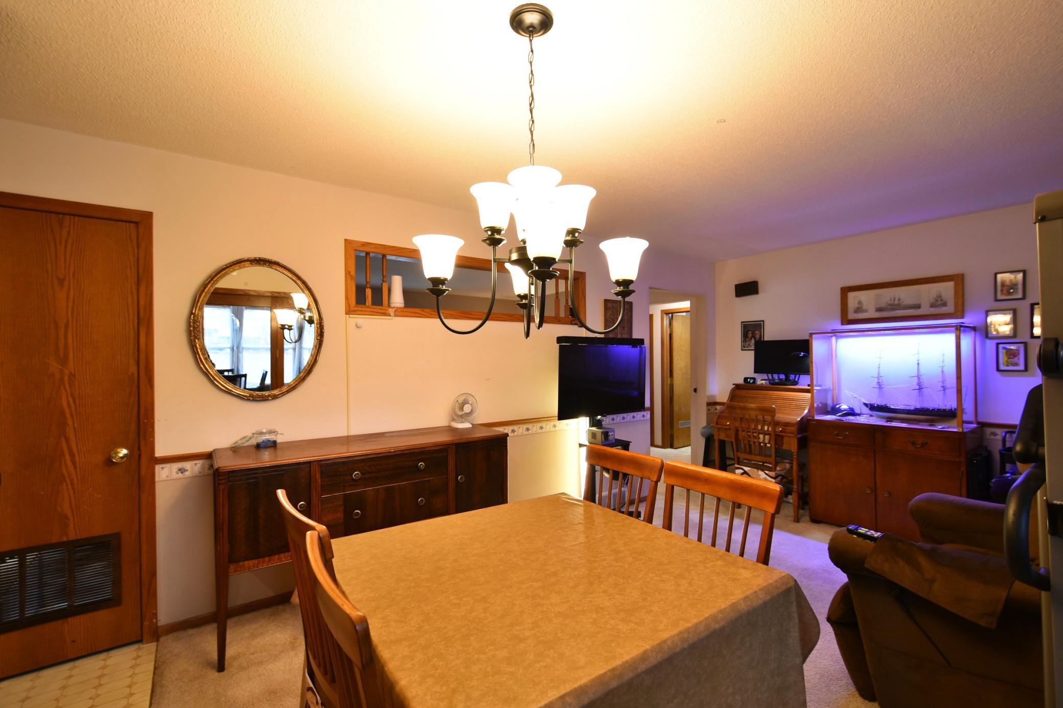 255 Spates Avenue