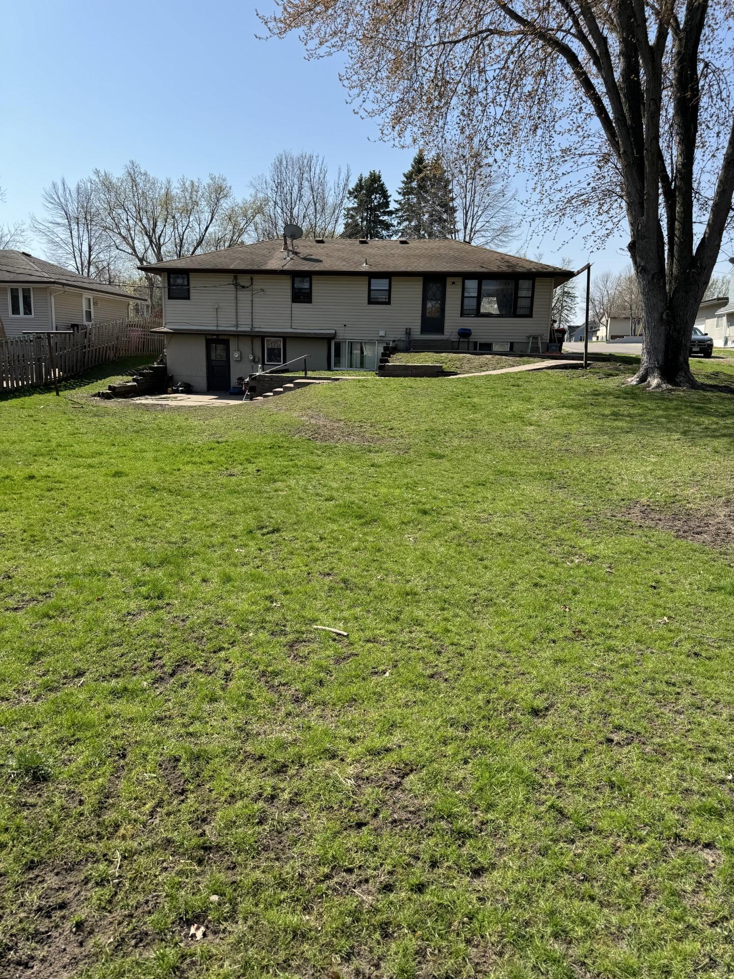 720 11th Street W