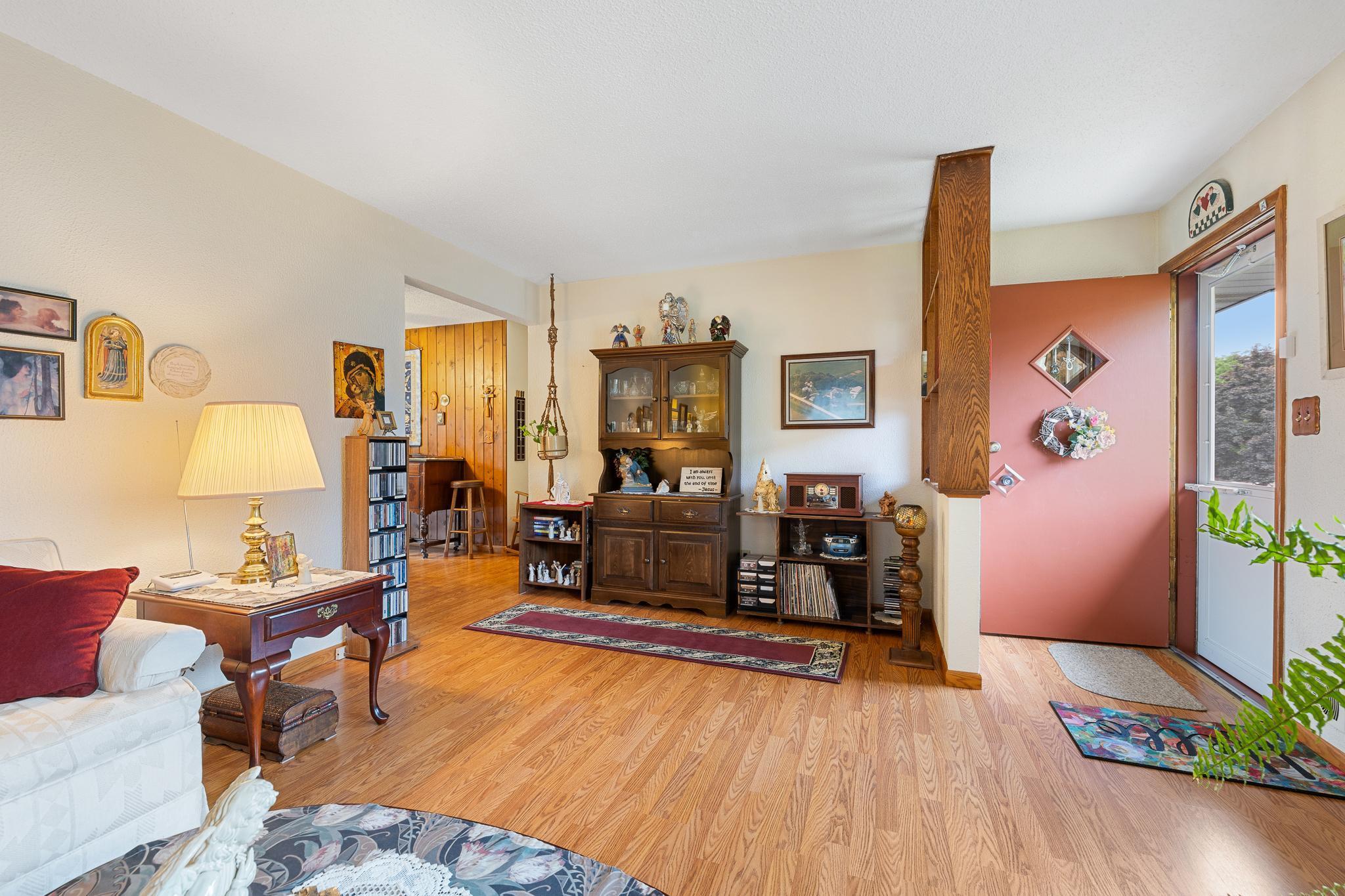 6545 4th Street N