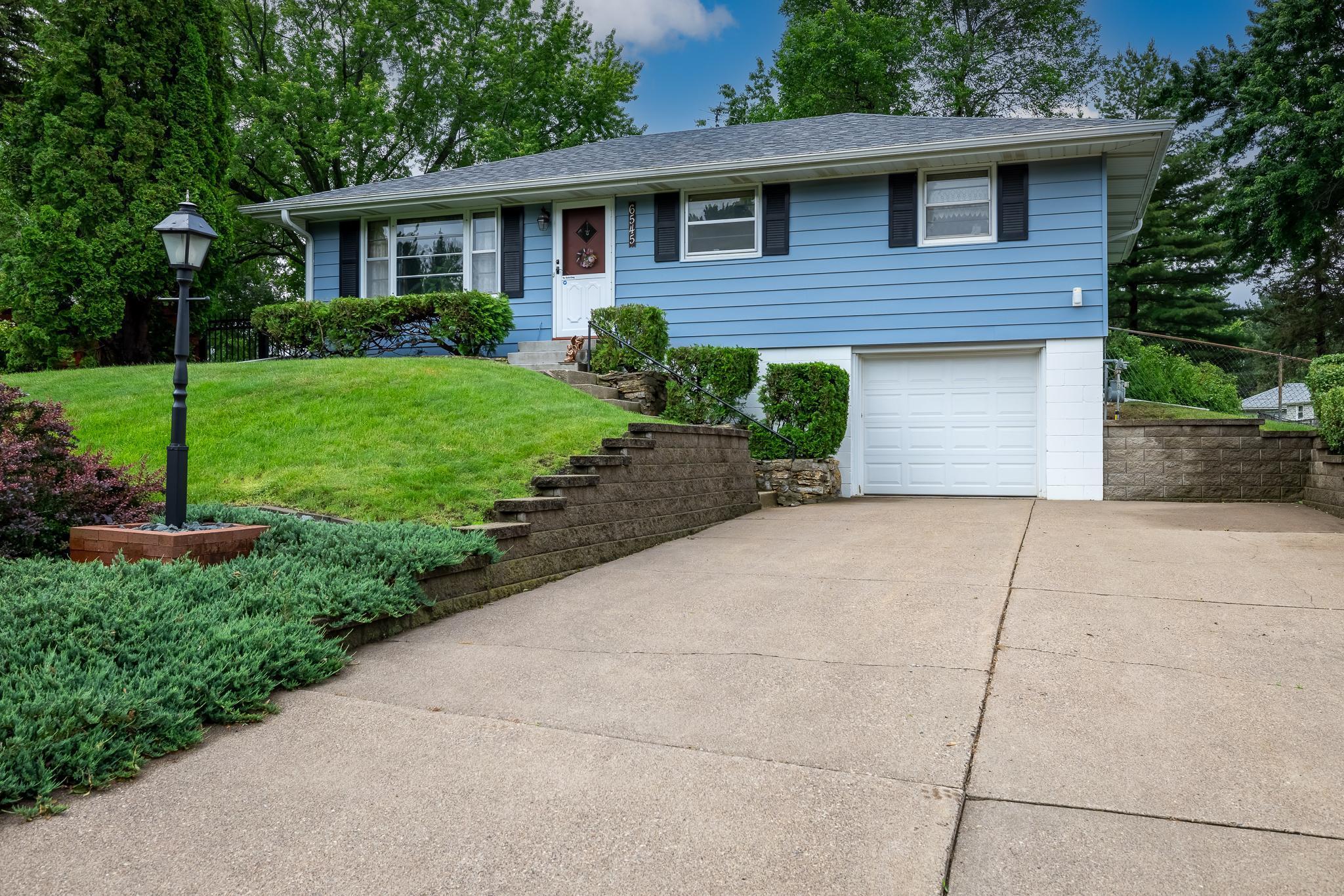 6545 4th Street N