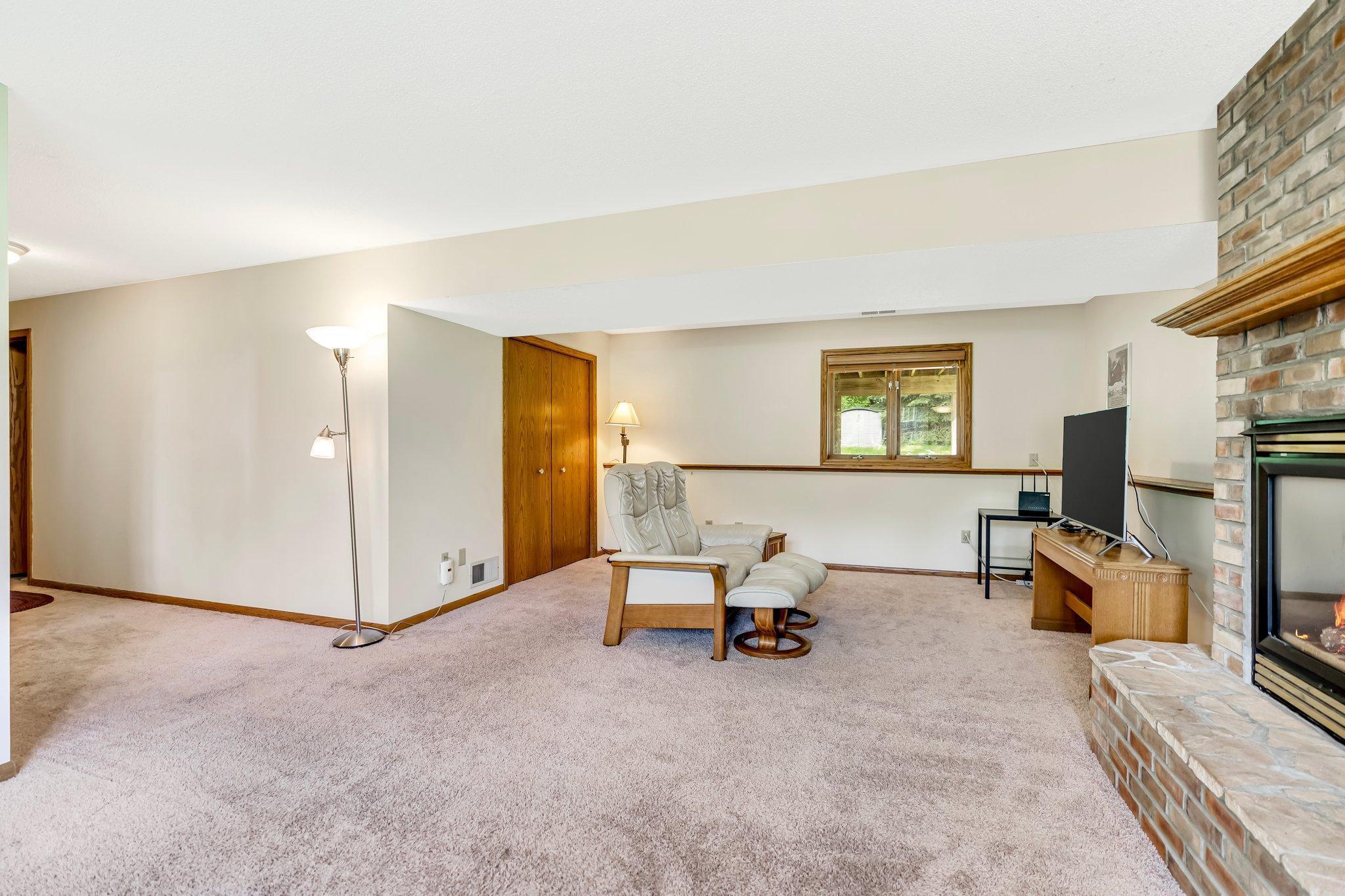 7785 171st Street W