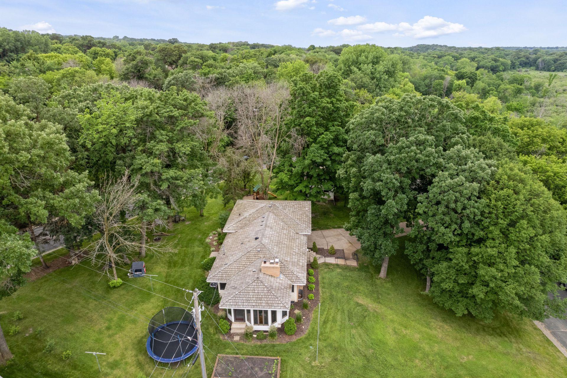 2504 Oakwood Drive