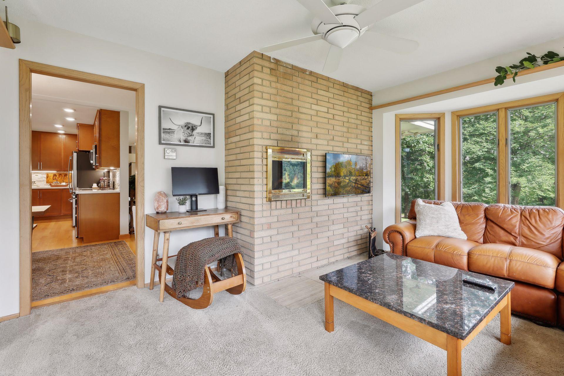 2504 Oakwood Drive