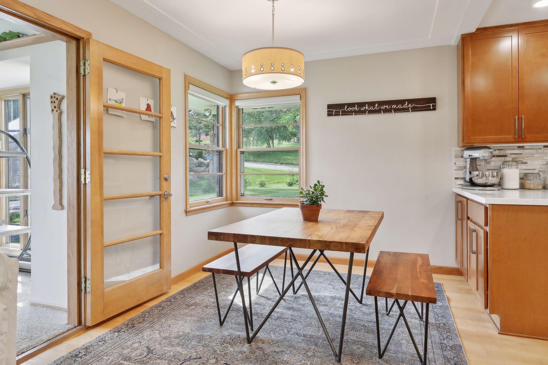 2504 Oakwood Drive