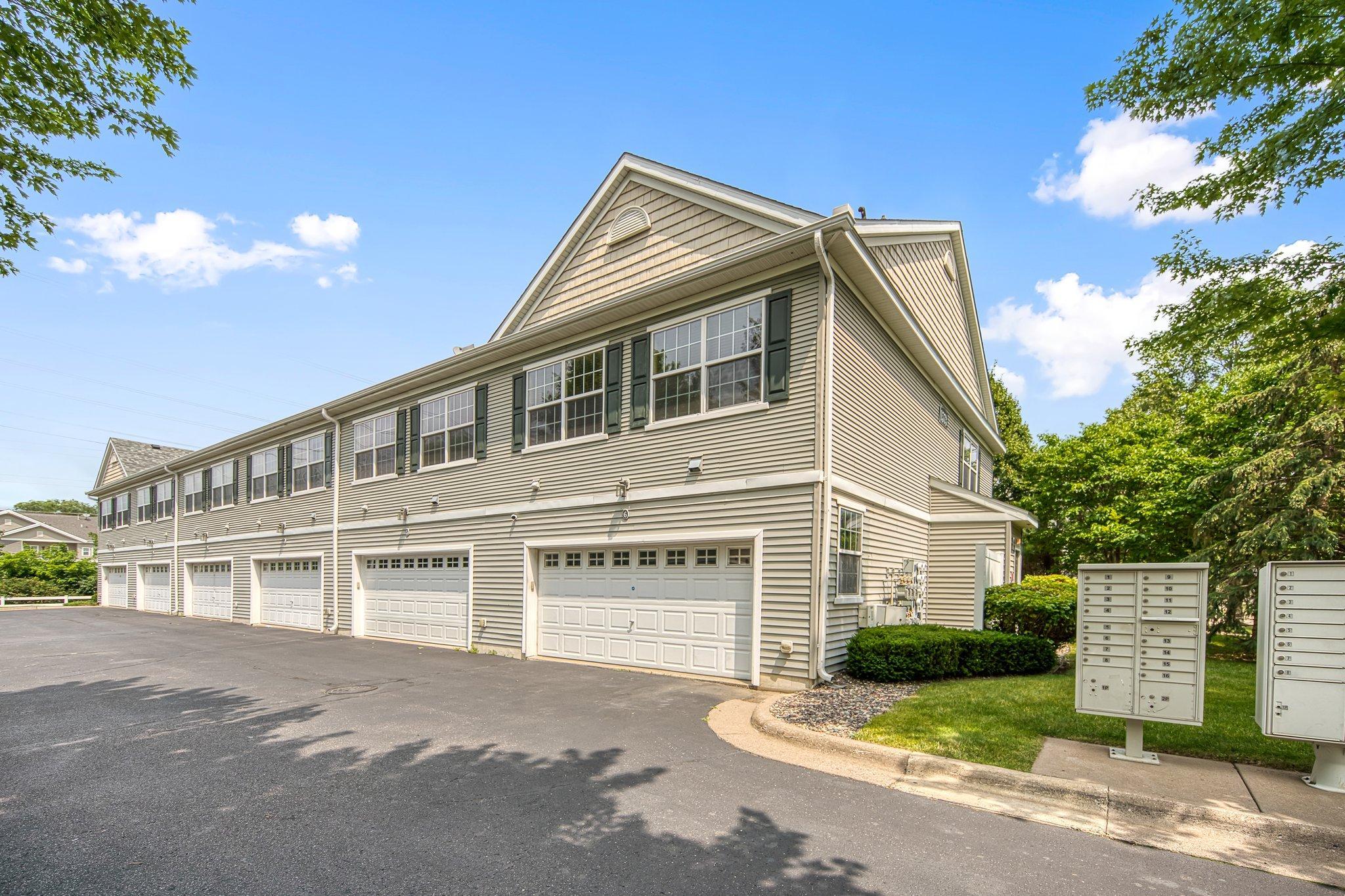 1573 Legacy Parkway E Unit: 6