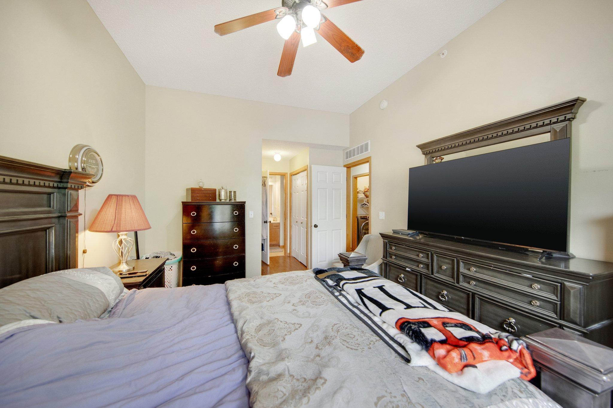 1573 Legacy Parkway E Unit: 6