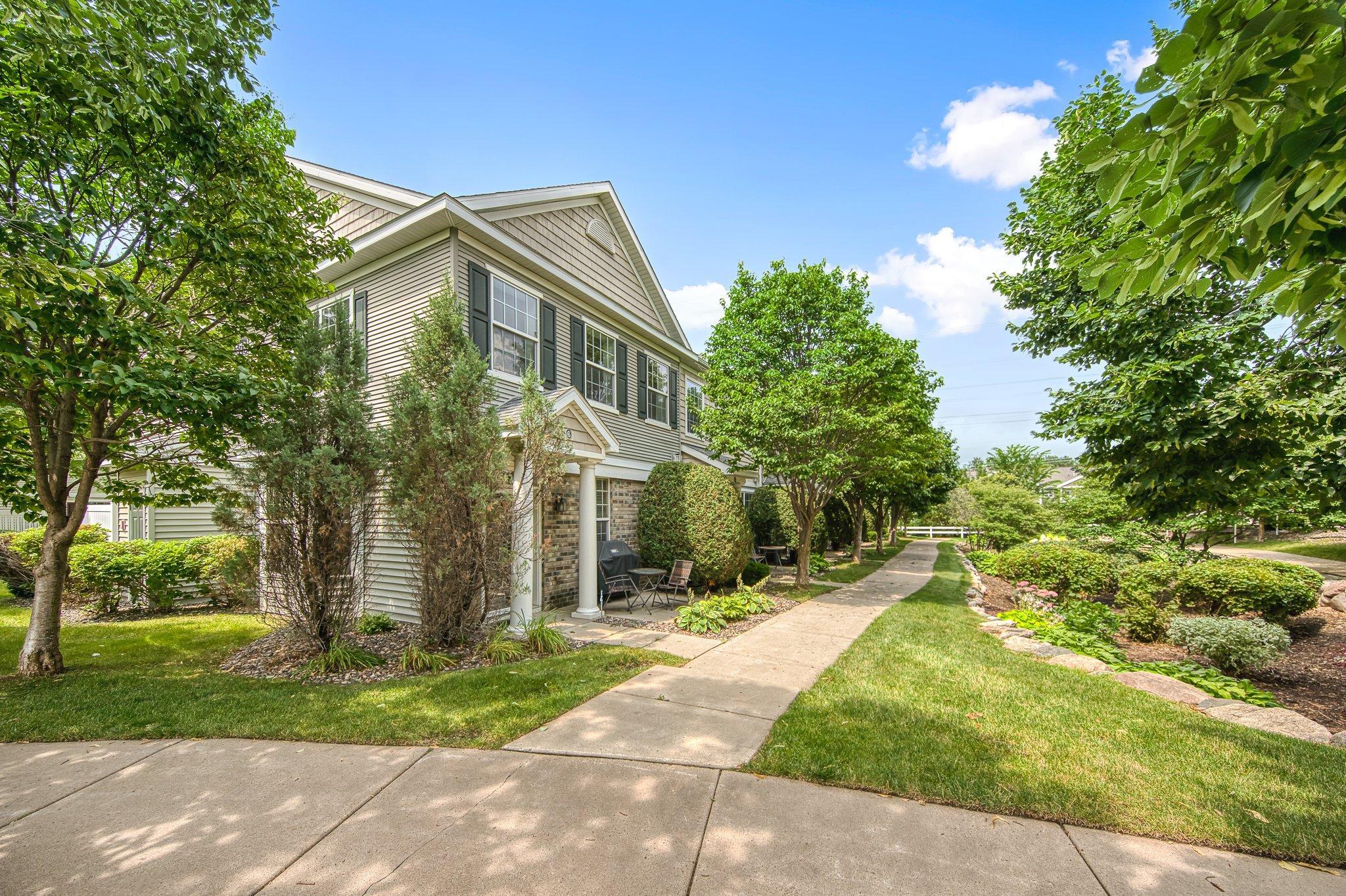 1573 Legacy Parkway E Unit: 6