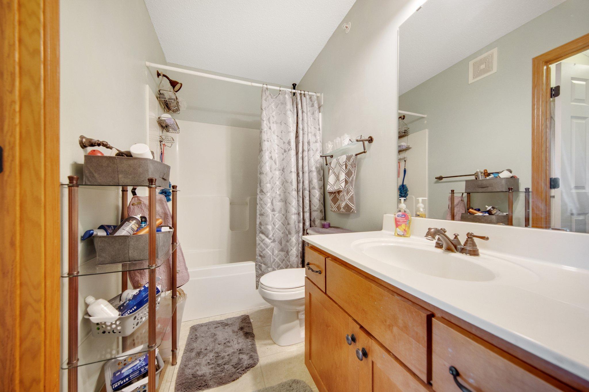 1573 Legacy Parkway E Unit: 6