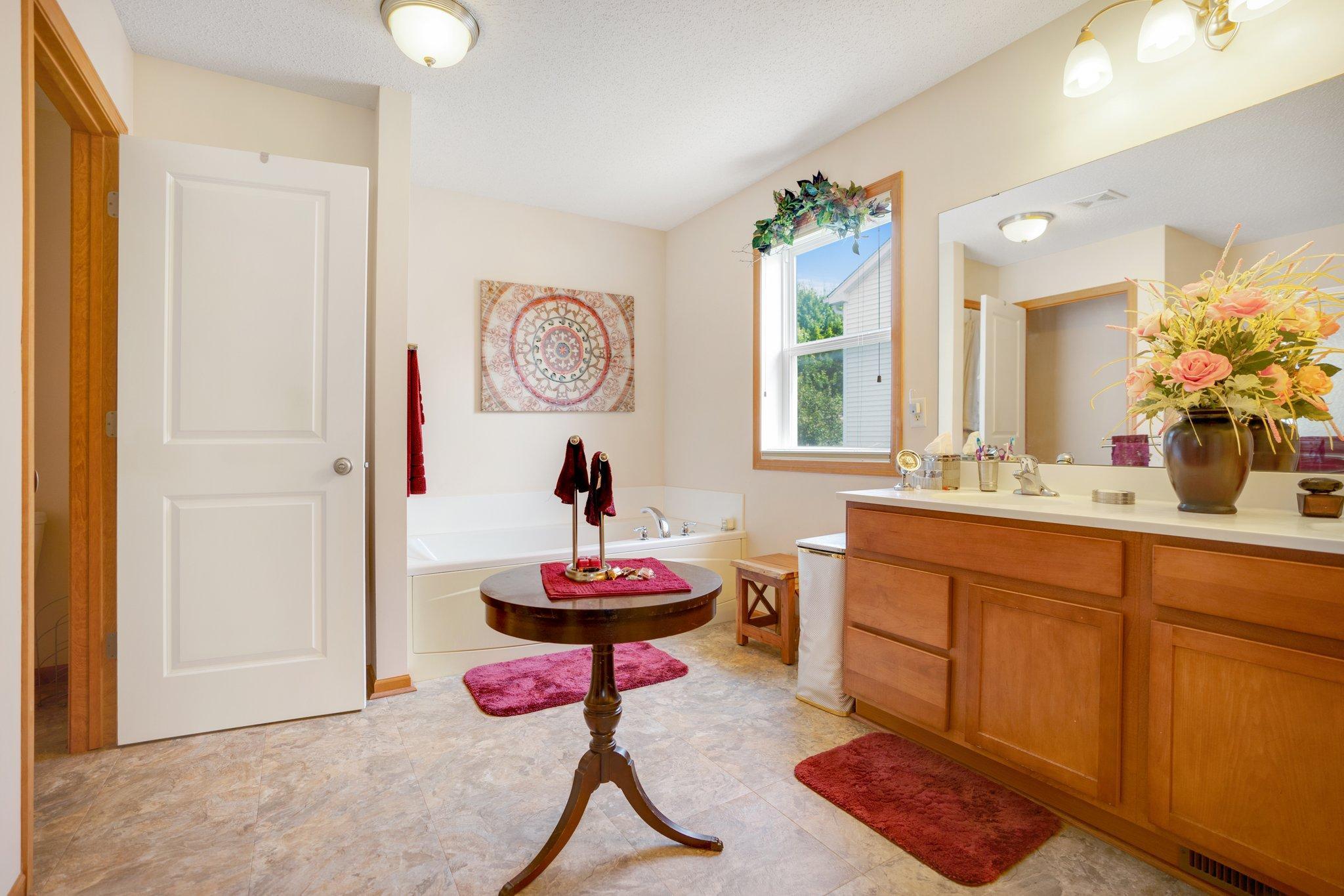 2337 Woodcrest Drive