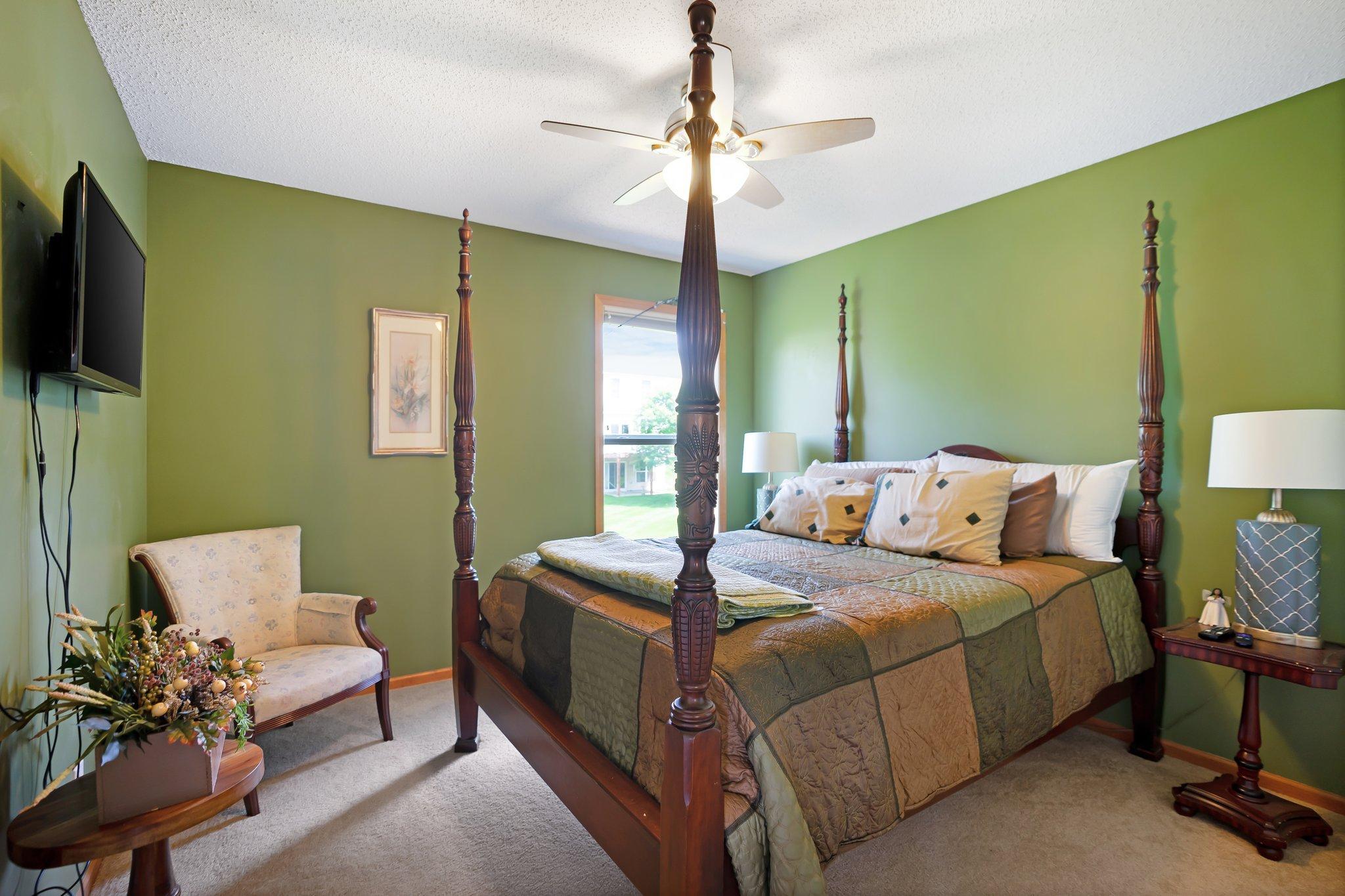 2337 Woodcrest Drive