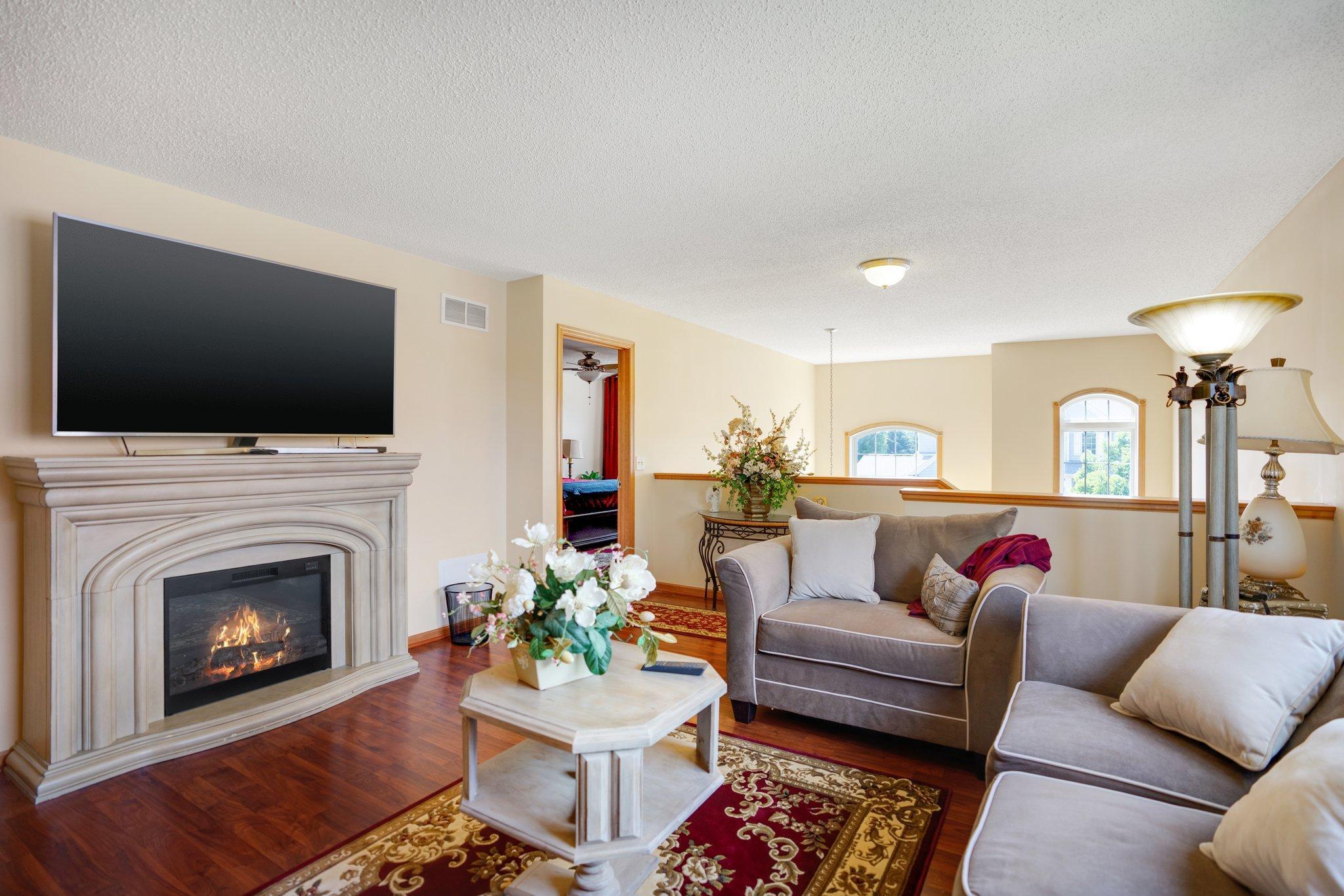2337 Woodcrest Drive