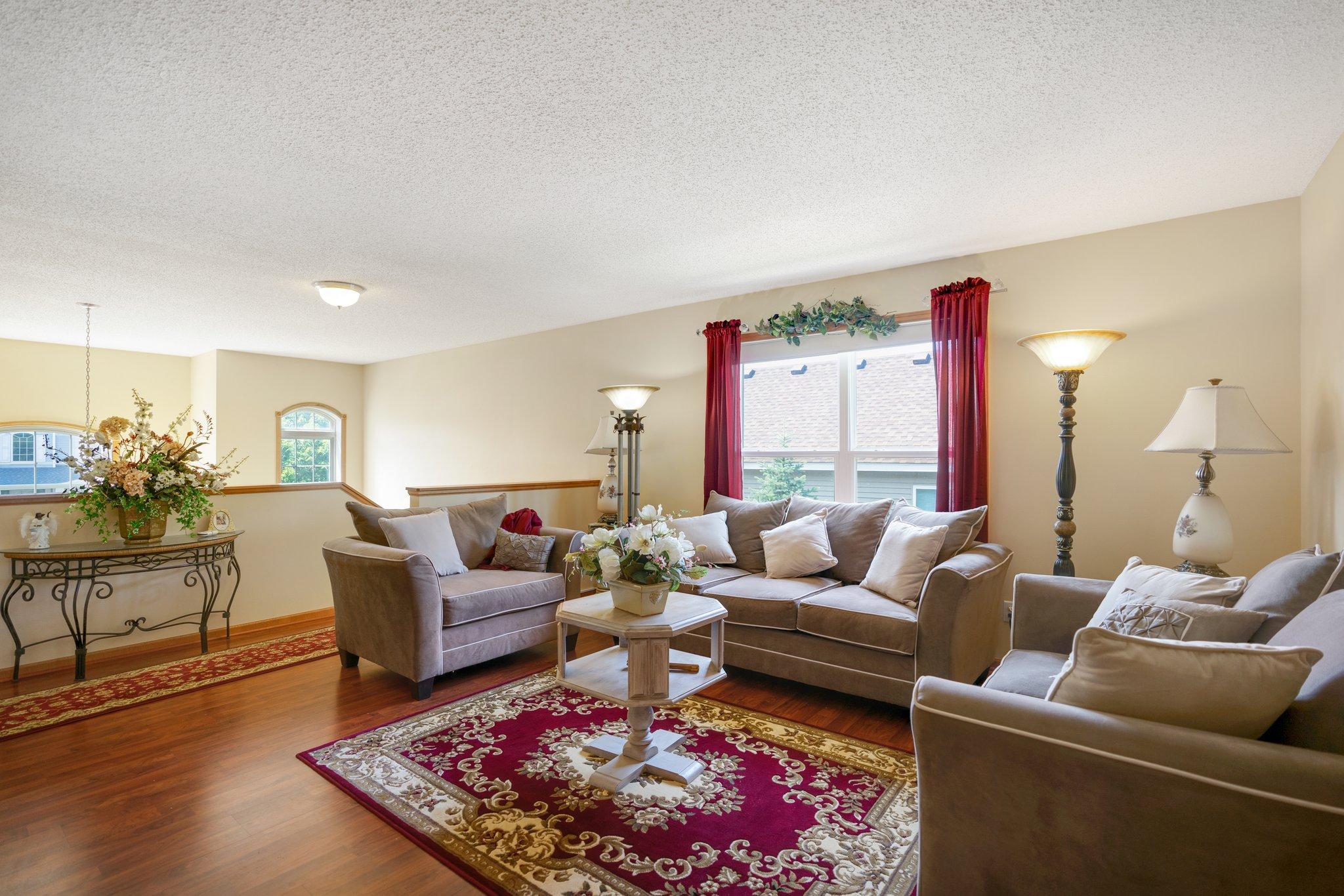 2337 Woodcrest Drive