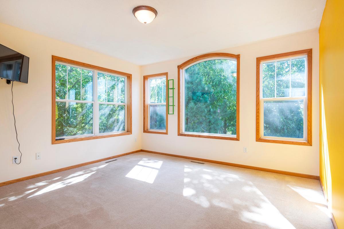 3017 Chamberlain Street N Unit: 5