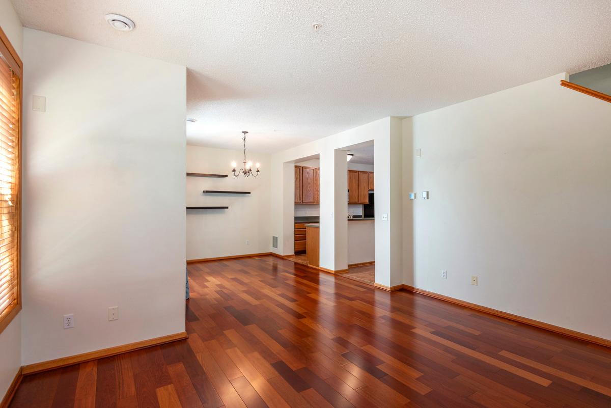 3017 Chamberlain Street N Unit: 5