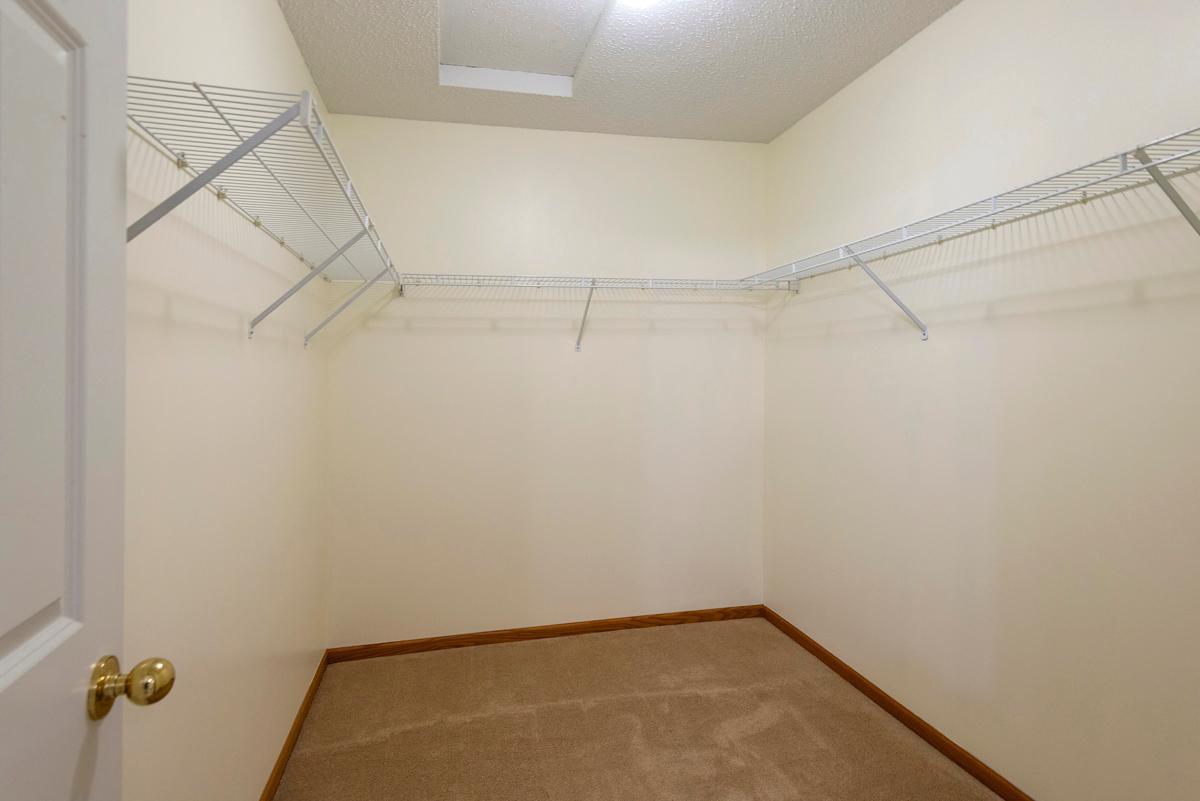 3017 Chamberlain Street N Unit: 5