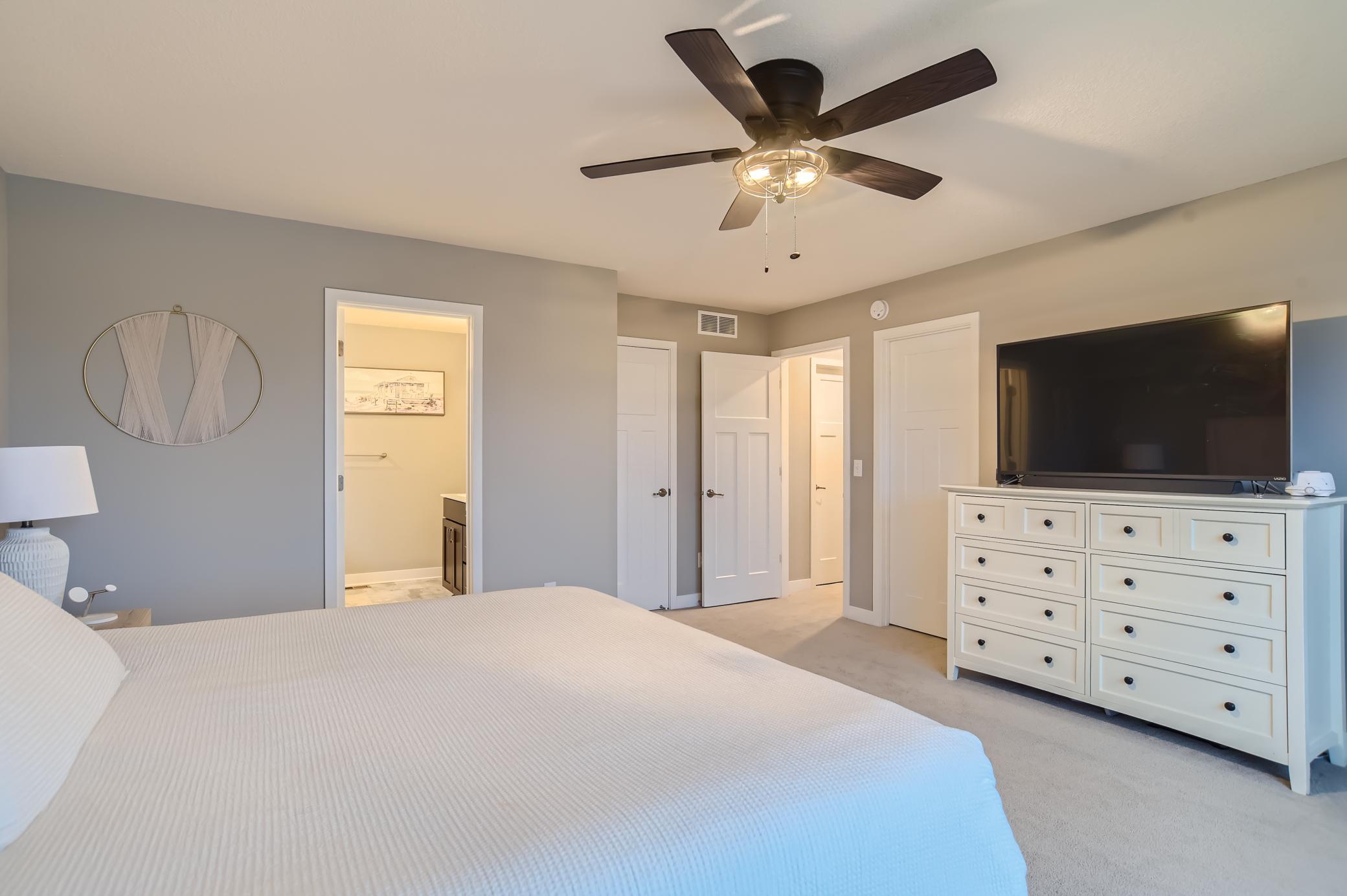 6673 93rd Alcove S