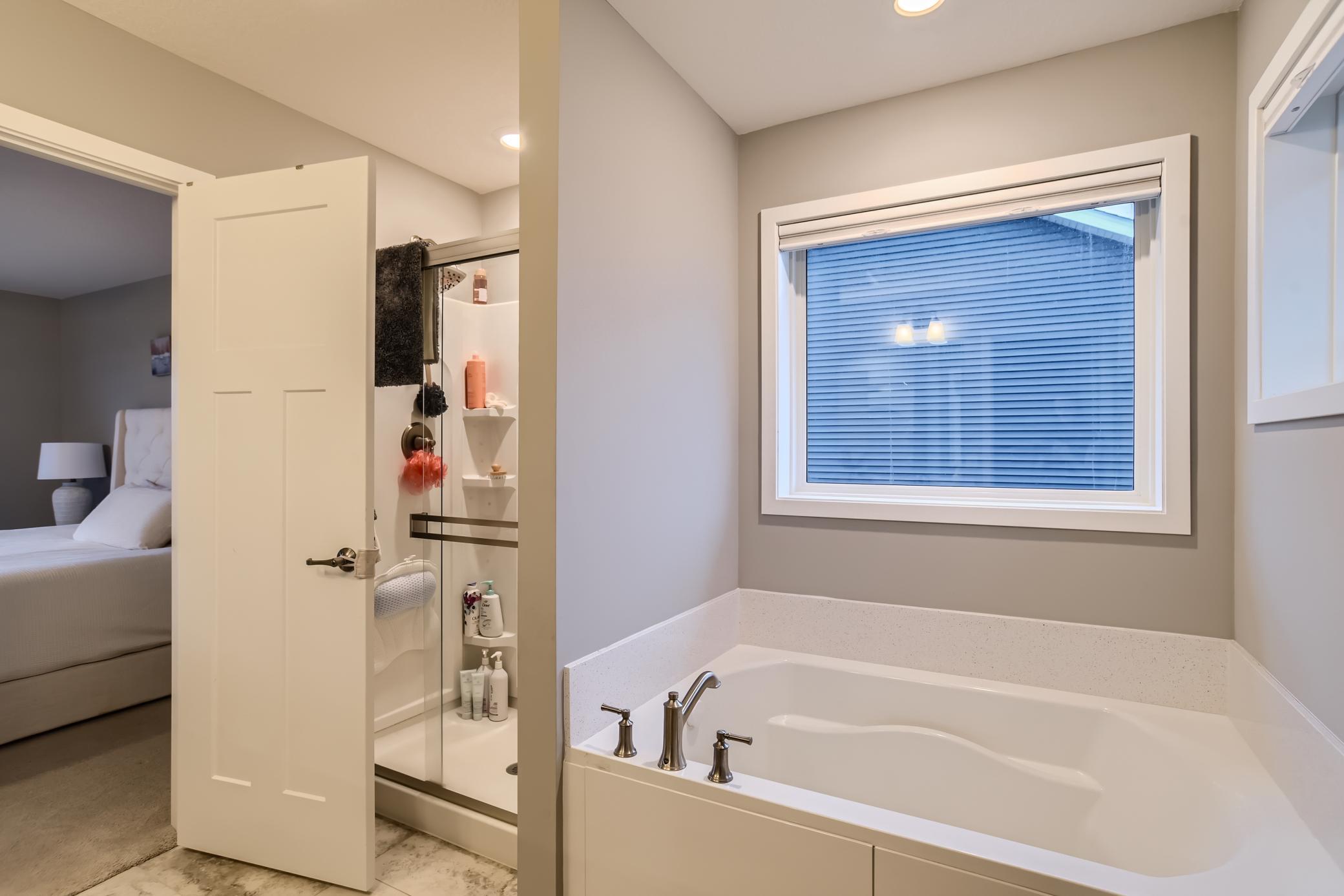 6673 93rd Alcove S