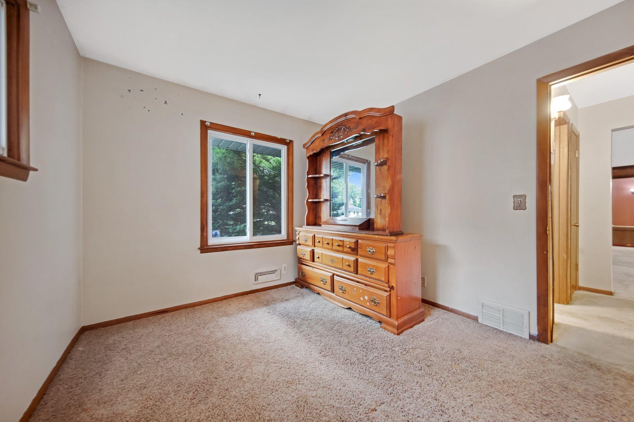 8452 85th Street S