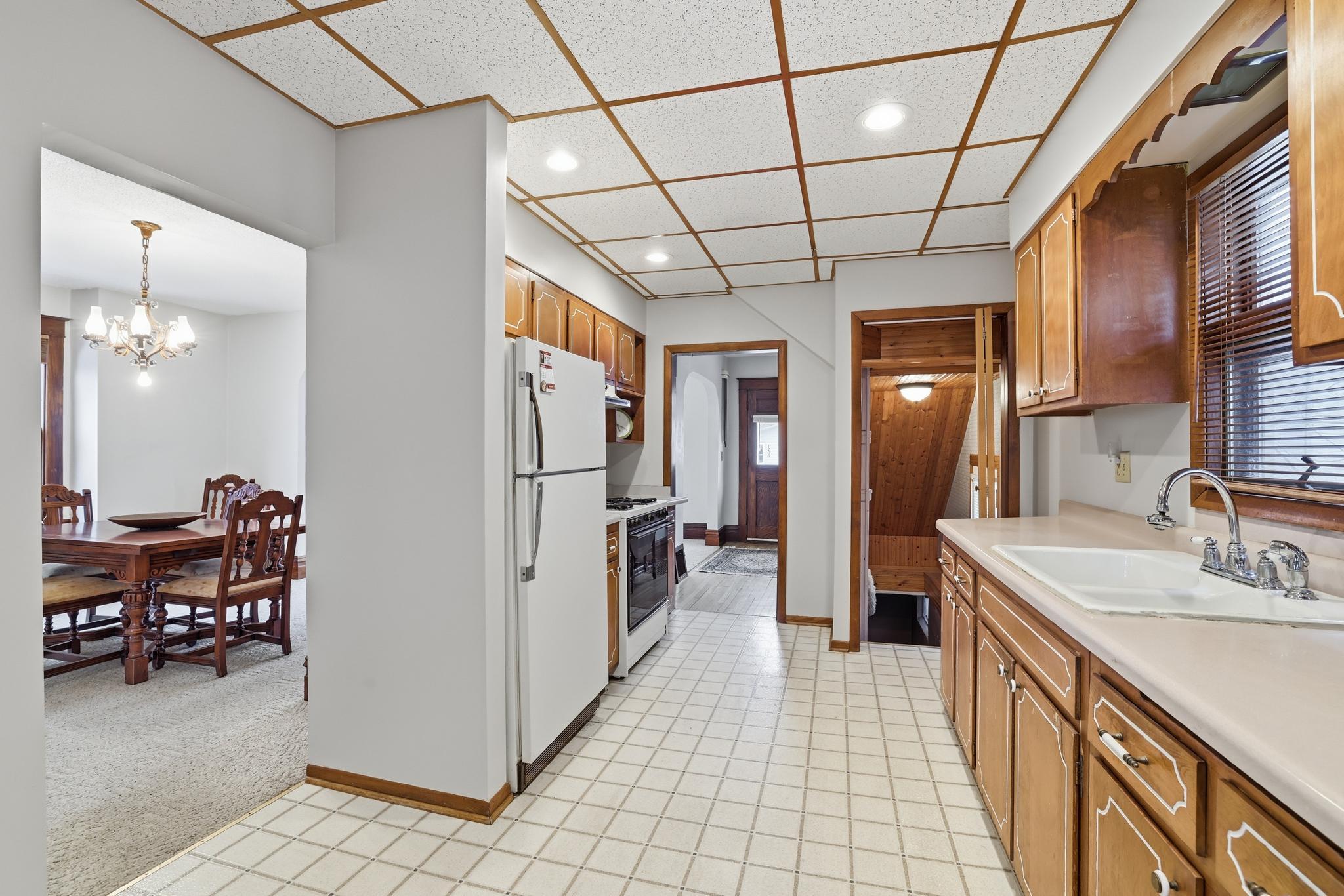 1209 Juno Avenue