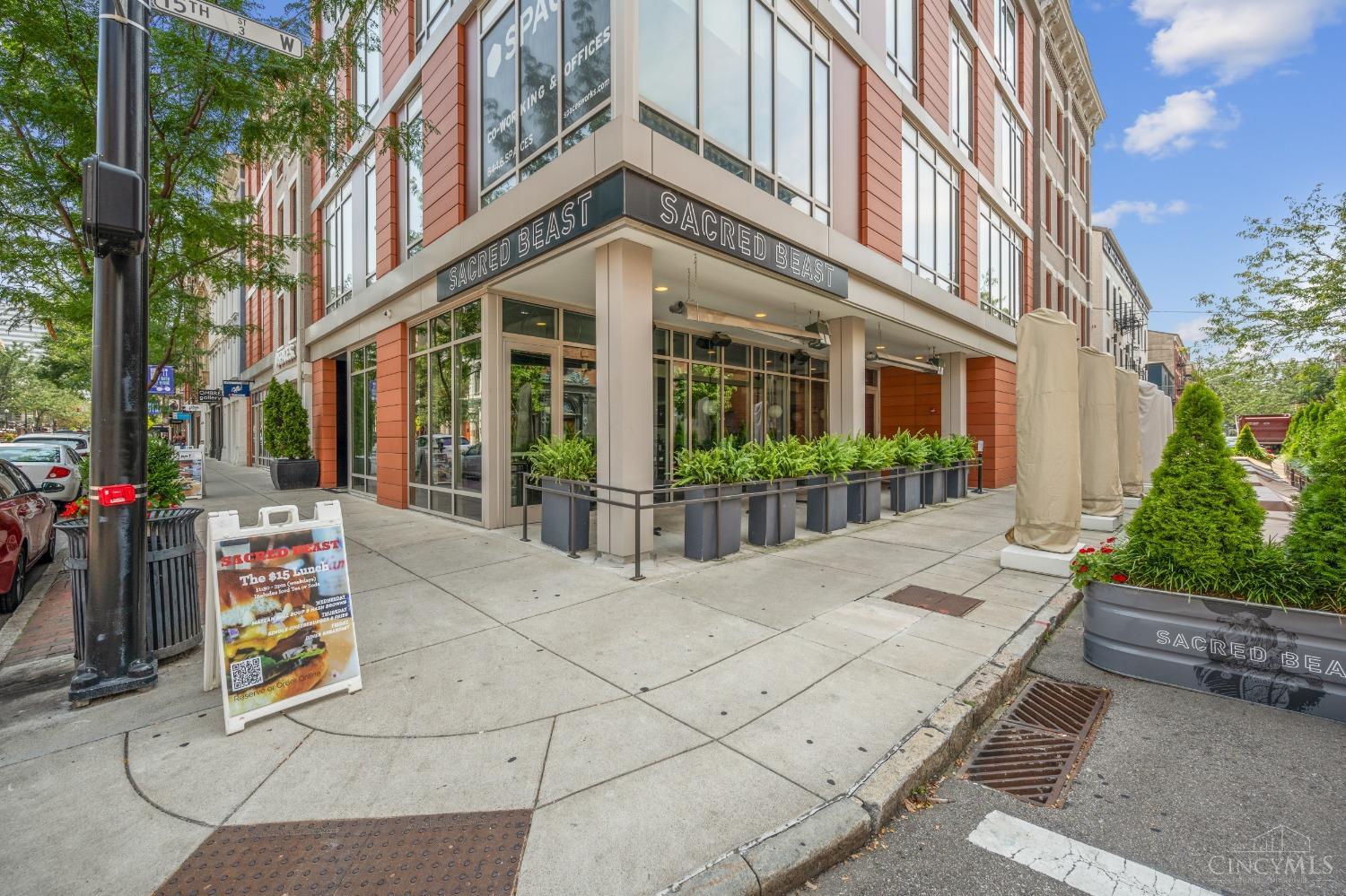 13 W Fifteenth Street A2