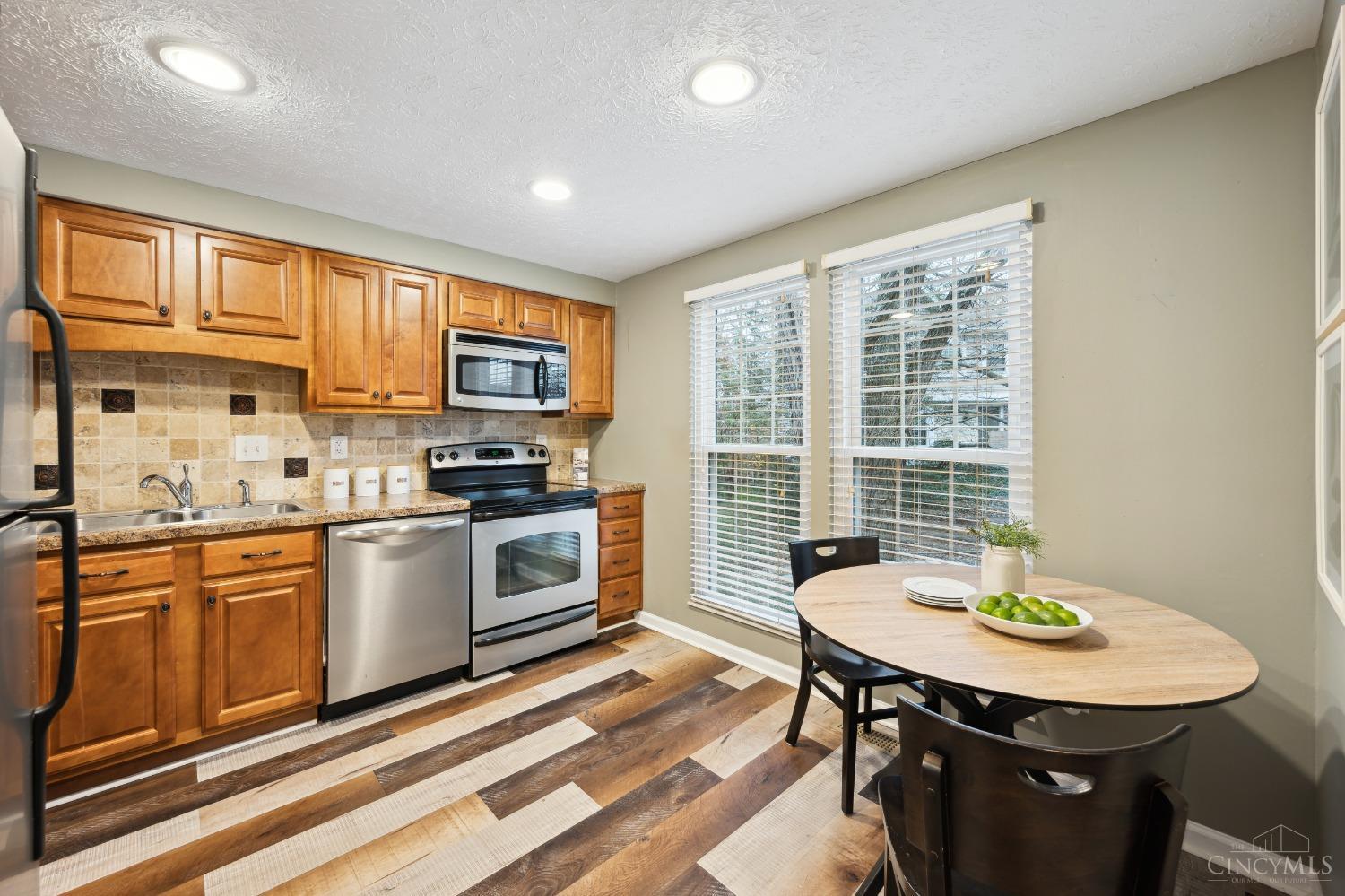 10802 Lakehurst Court 114