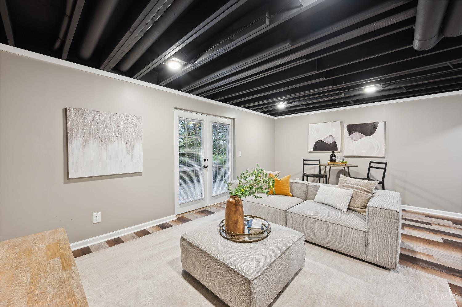 10802 Lakehurst Court 114