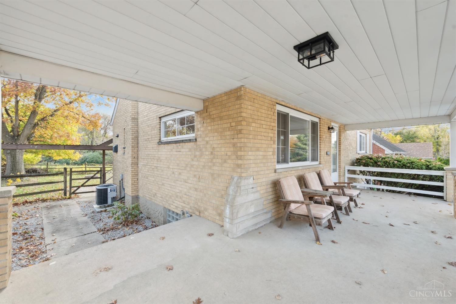 1027 Harbury Drive