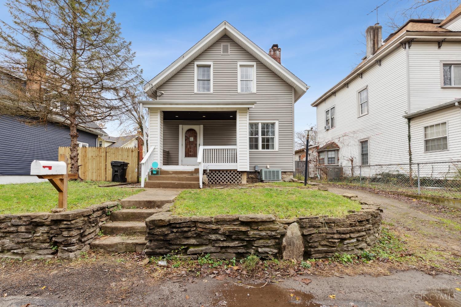 4847 Greenwood Terrace