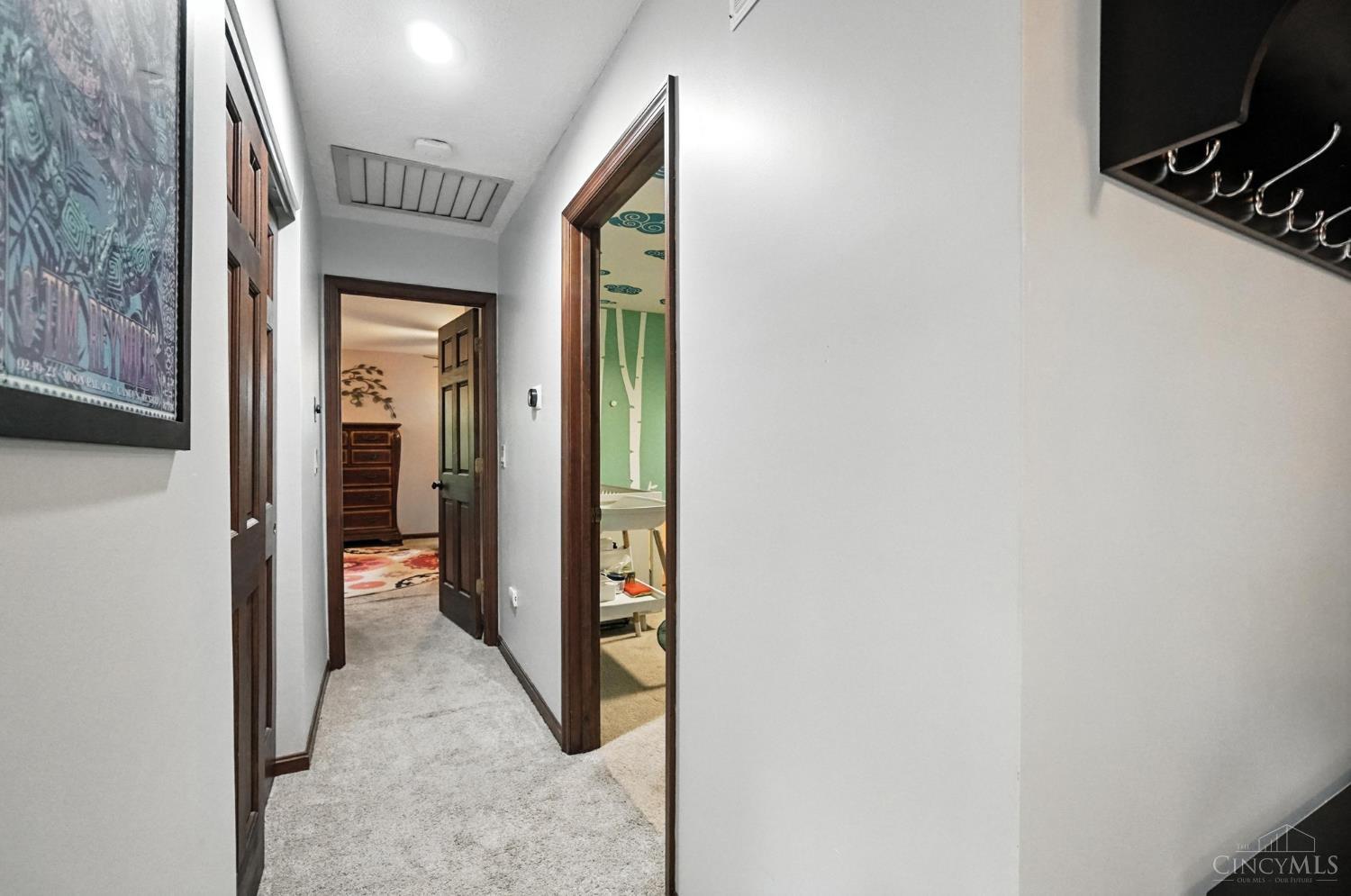 6125 Squirrelwoods Lane