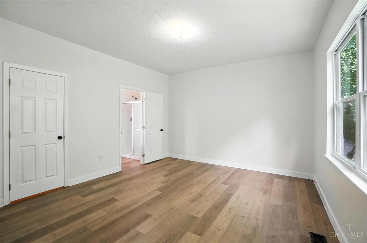 2380 Oaktree Place