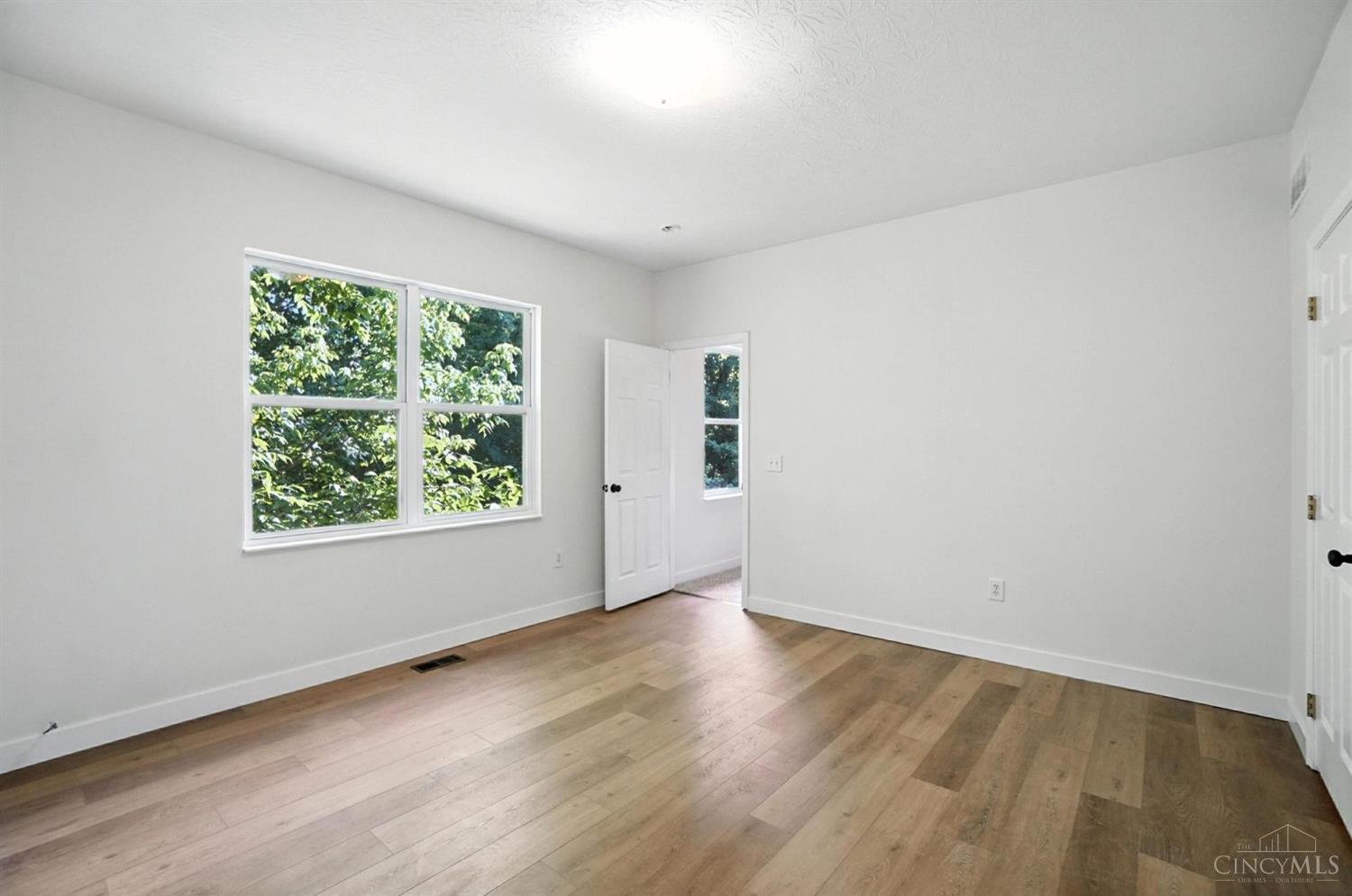 2380 Oaktree Place