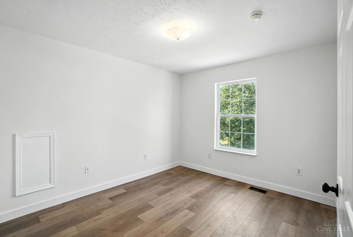 2380 Oaktree Place