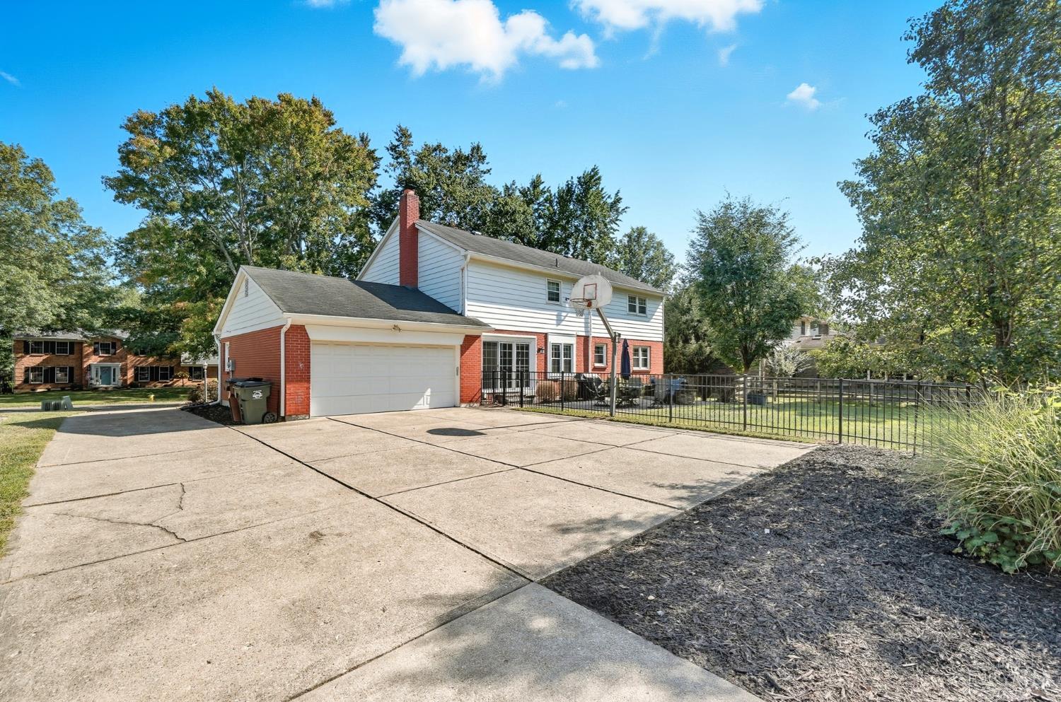 10805 Stockbridge Lane