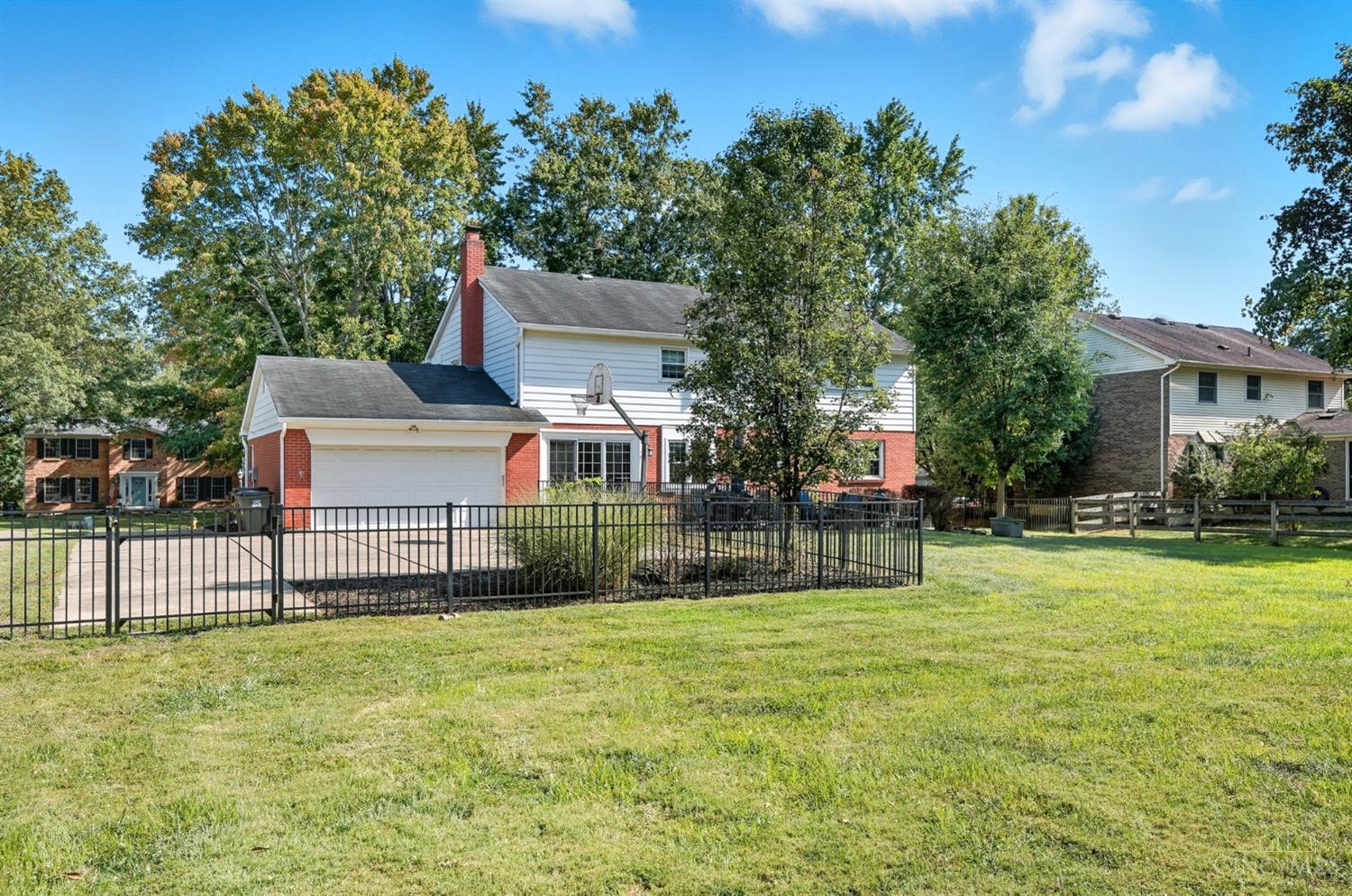 10805 Stockbridge Lane