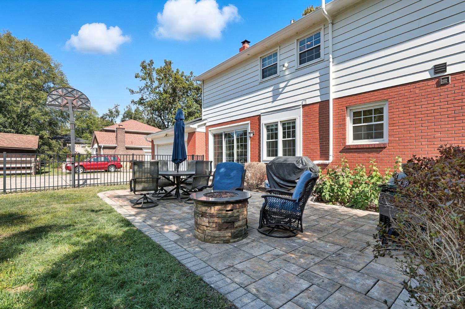 10805 Stockbridge Lane