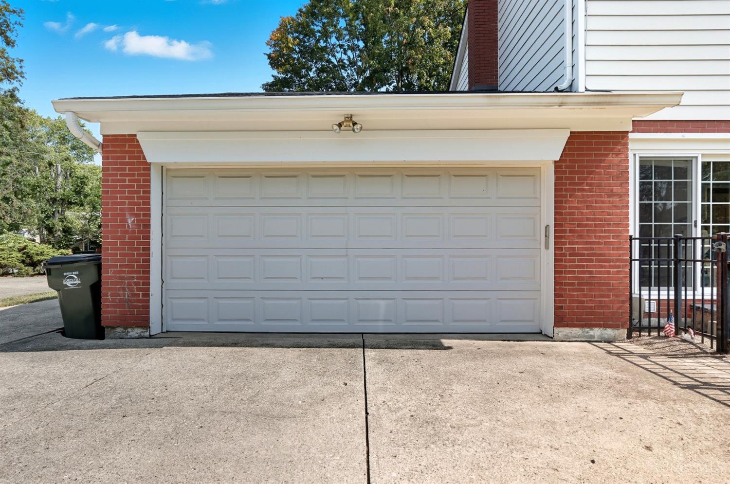 10805 Stockbridge Lane