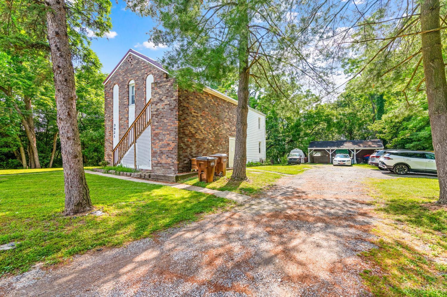 3921 Randolph Lane