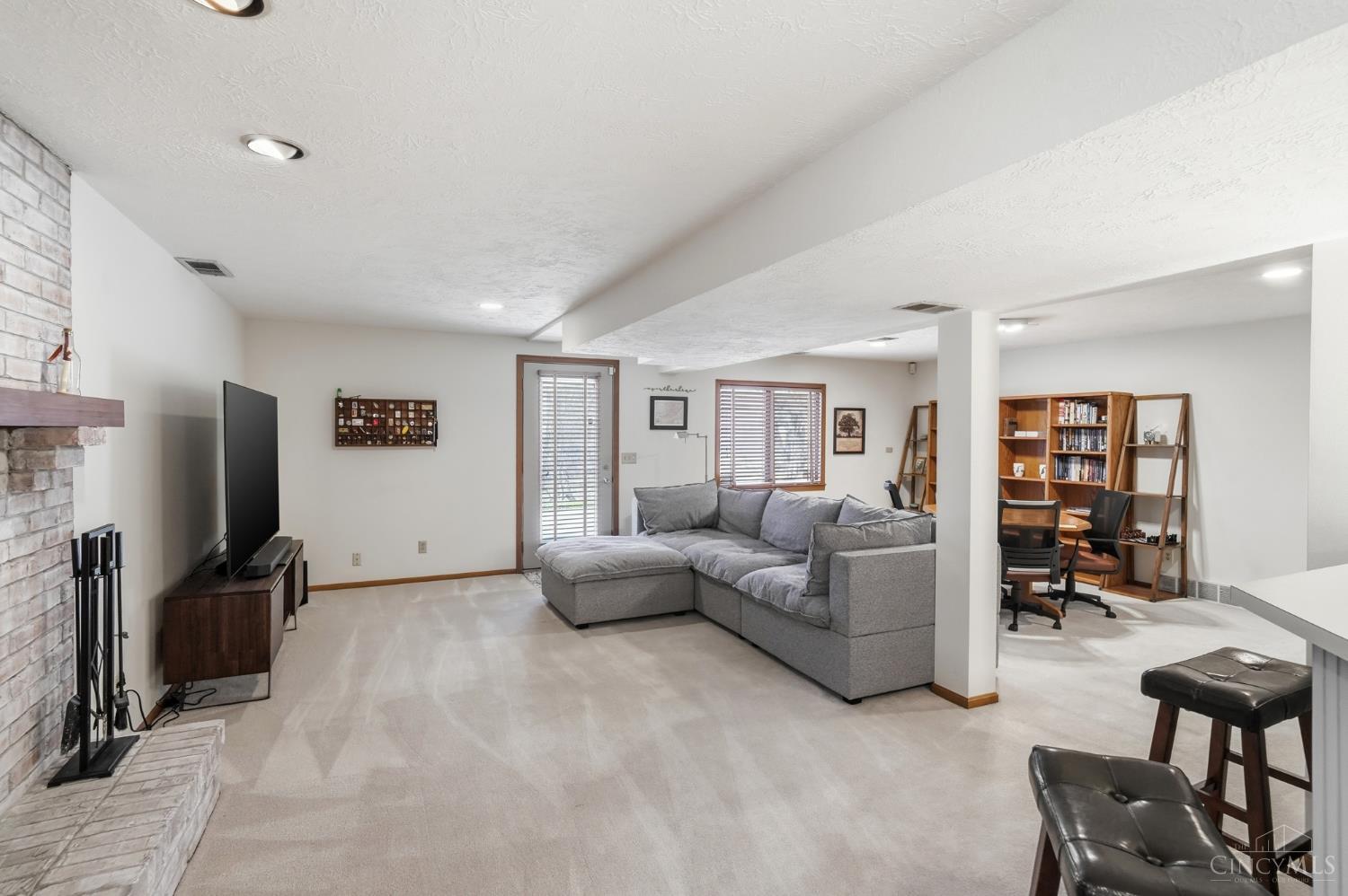 3727 Hanley Road