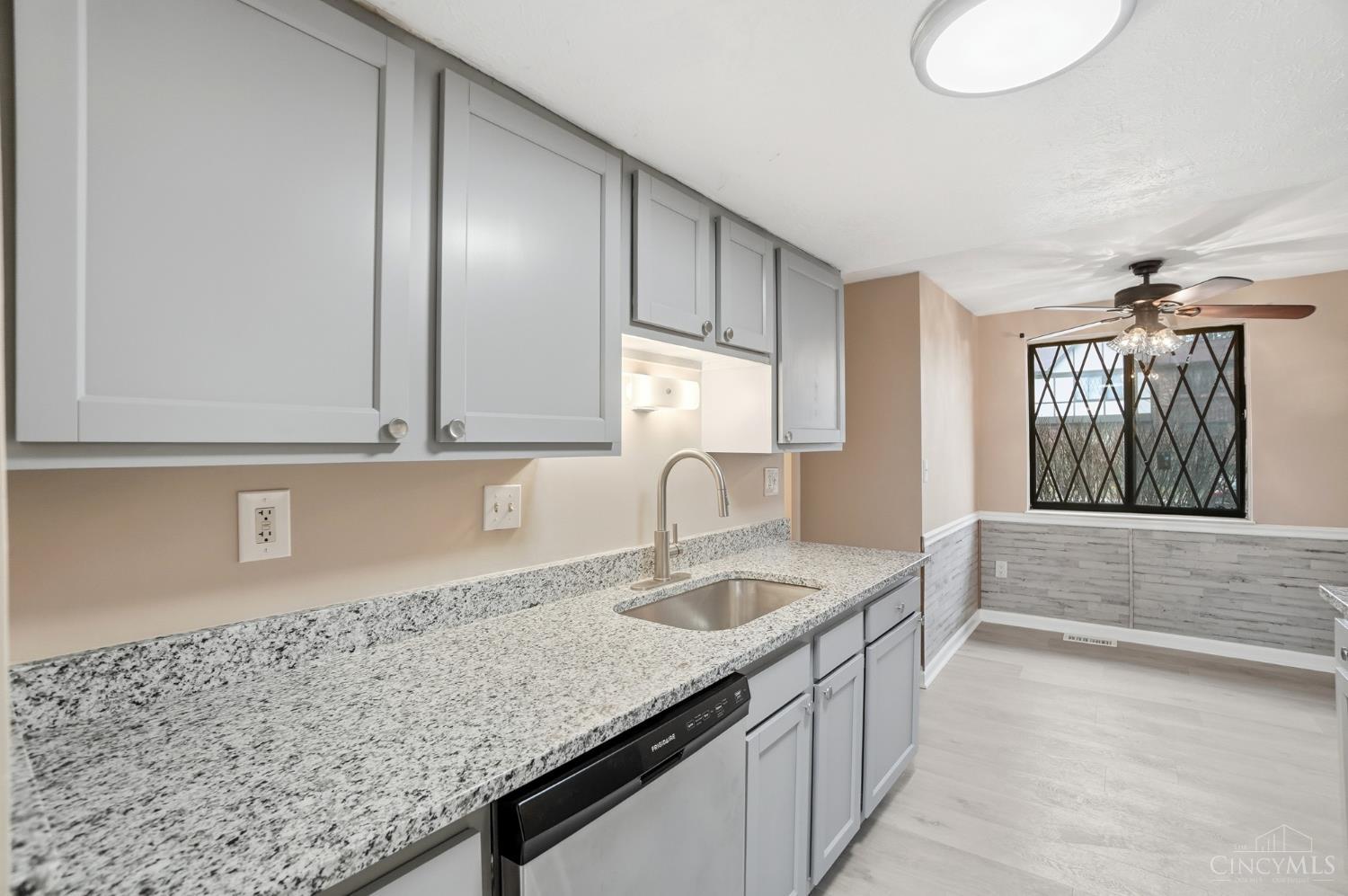 454 Dartmouth Circle 43