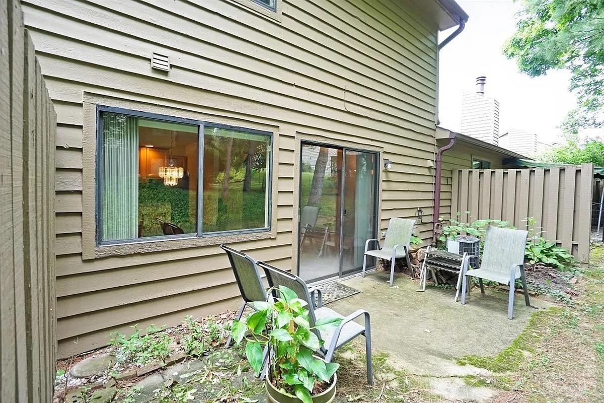 19 Evergreen Circle