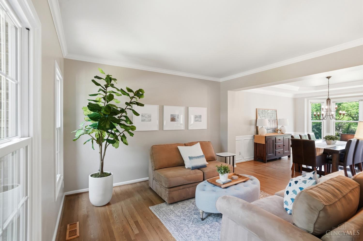 8096 Wycliffe Drive