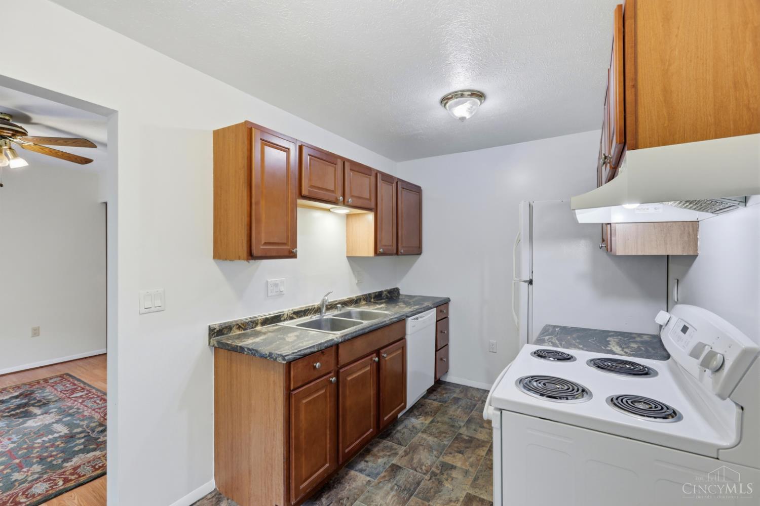 4150 Mount Carmel Tobasco Road 596