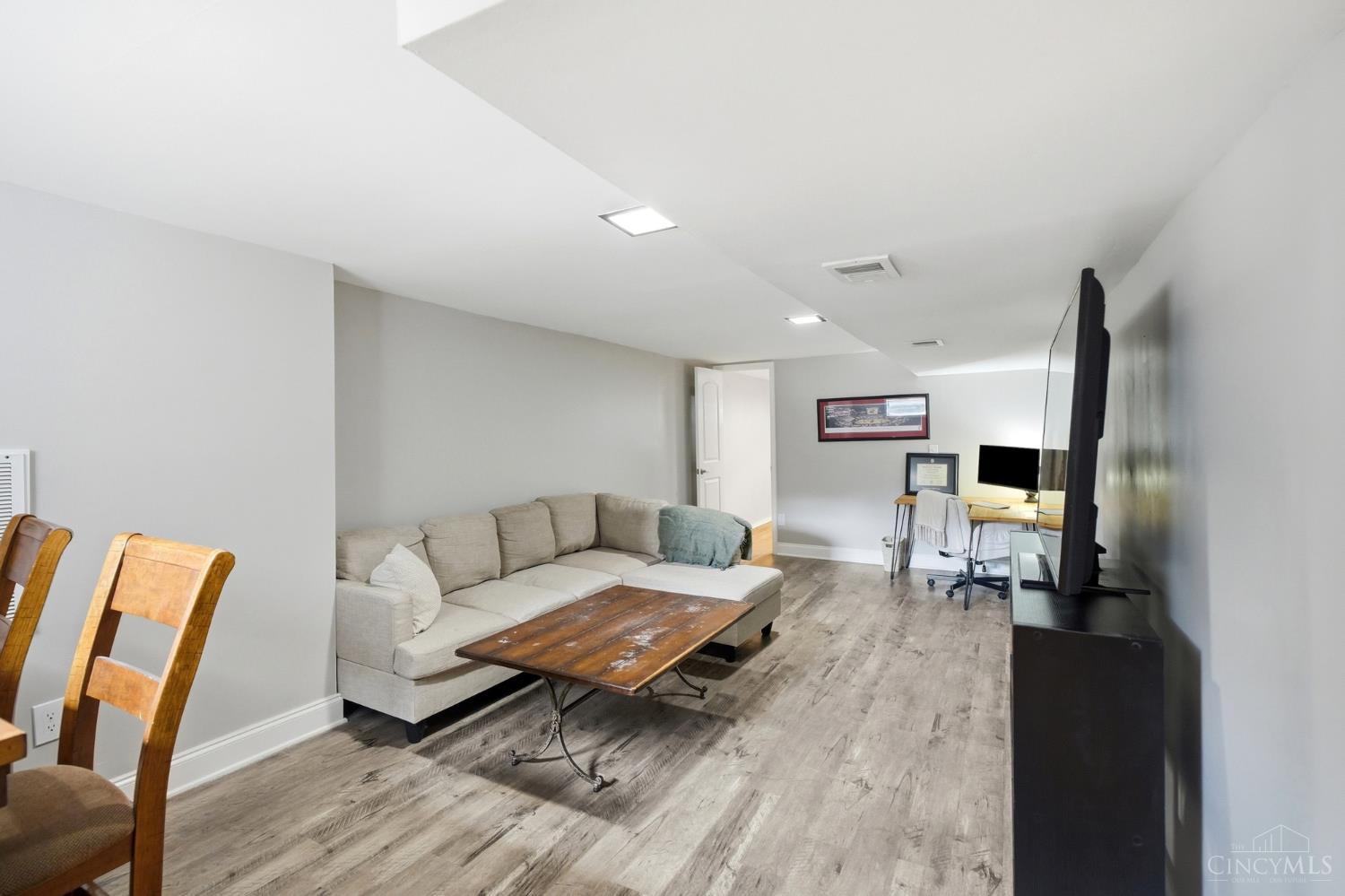 2 Clertoma Drive