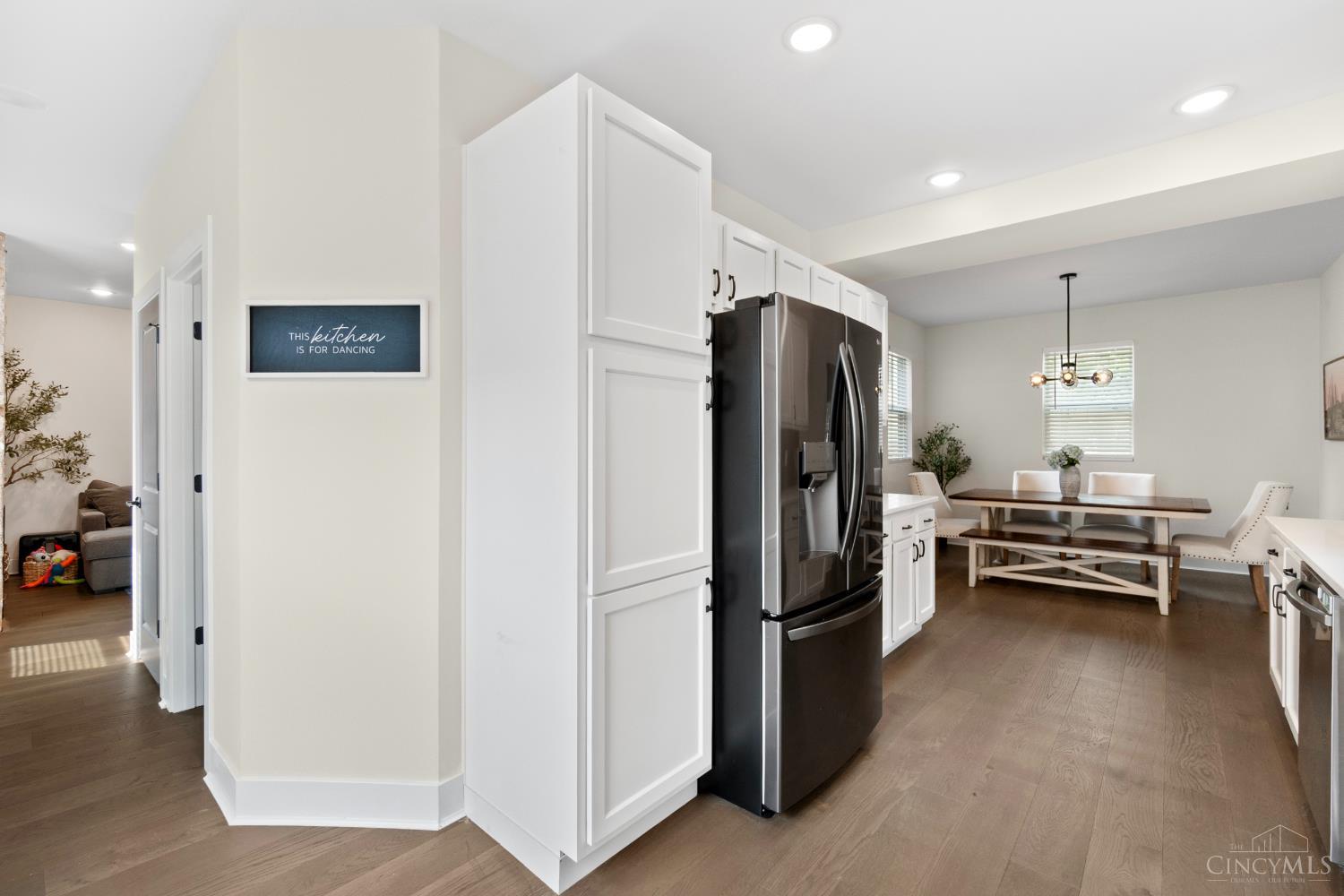 4610 Winona Terrace