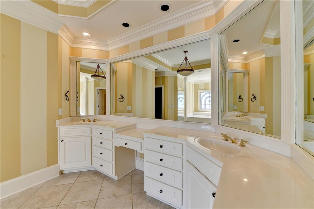 3010 Sugarloaf Club Drive