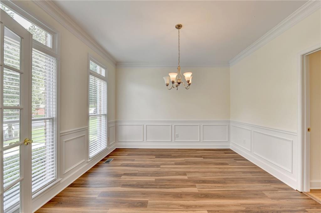 3182 Oaktree Court