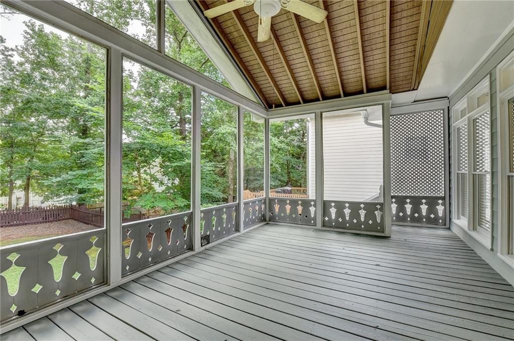 3182 Oaktree Court